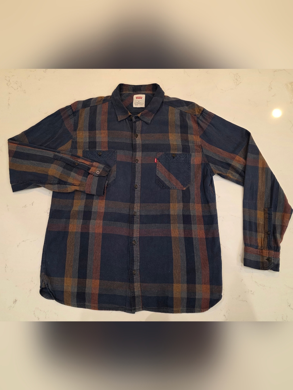 Levi's Flannel Plaid Long Sleeve Shirt Size XL -Item 137